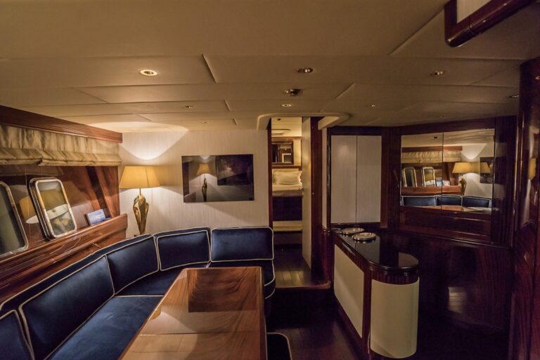 Saloon At The Bow