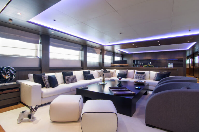 Saloon With Plenty Of Seating