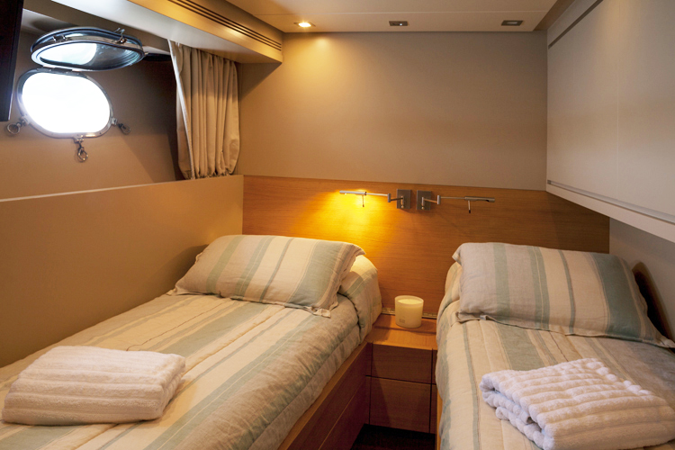 San Lorenzo Motor Yacht GOTA - Twin cabin