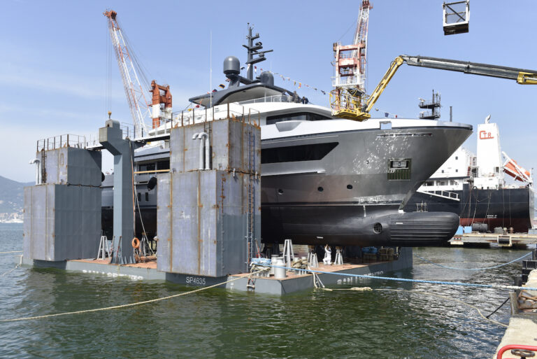 Sanlorenzo 460Exp-128 Getting Ready For Launch