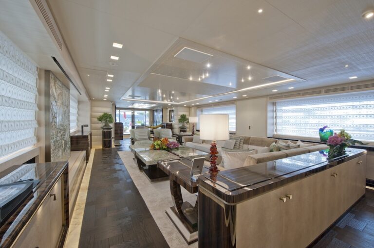 Sanlorenzo 46Steel Scorpion - main salon