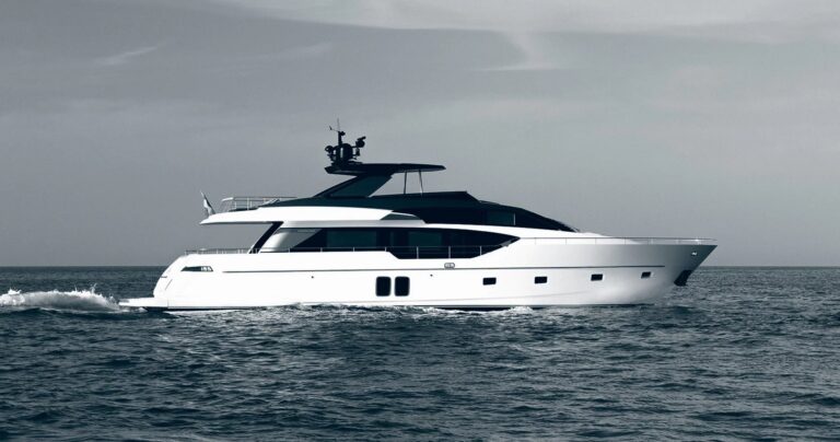 Sanlorenzo SL86 Yacht - Sistership To Akula