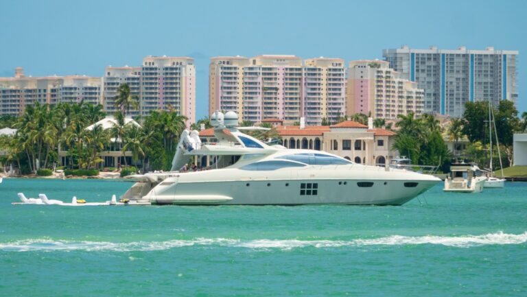 Scarlet Yacht Profile