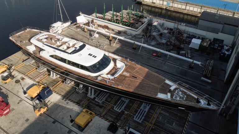Seven - Perini Navi 1