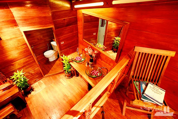 Siam Junk  VIP Bathroom