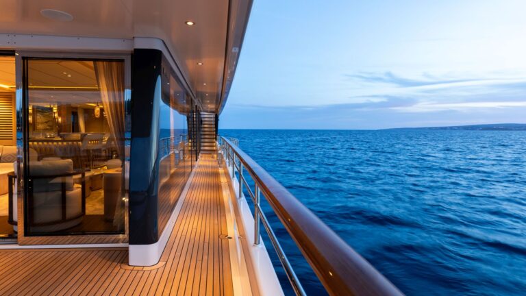 Side Walkways