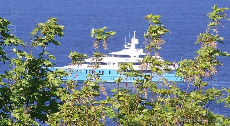 Silver Shalis superyacht by Delta Marine
