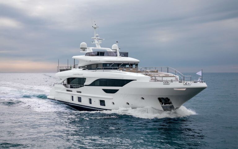 Sistership - Bow View