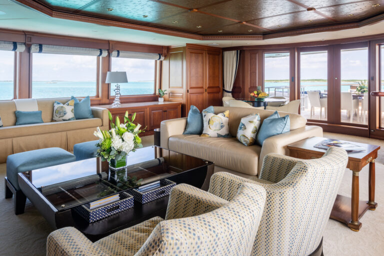 Skylounge Looking To Starboard