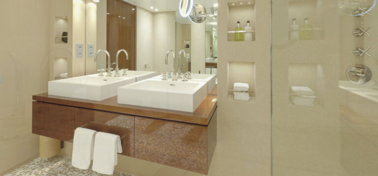 Smeralda superyacht - bathroom