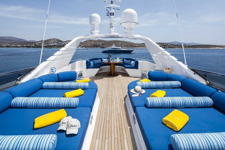 Sunbathing And Relaxation Area