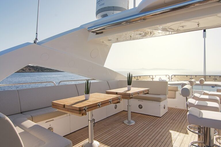 Sundeck By Day With Tables