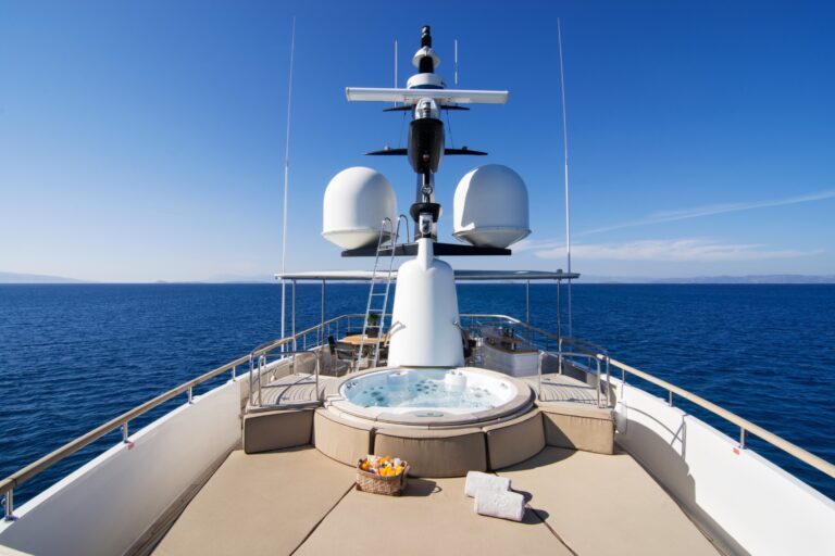 Sundeck Looking Aft