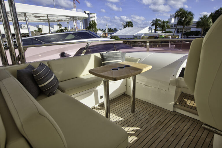 Sundeck Seating