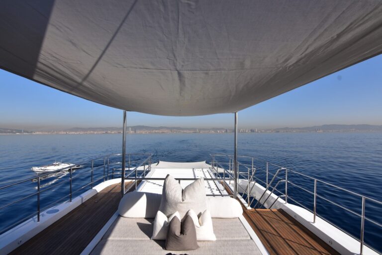 Sundeck Sunpads With Shade
