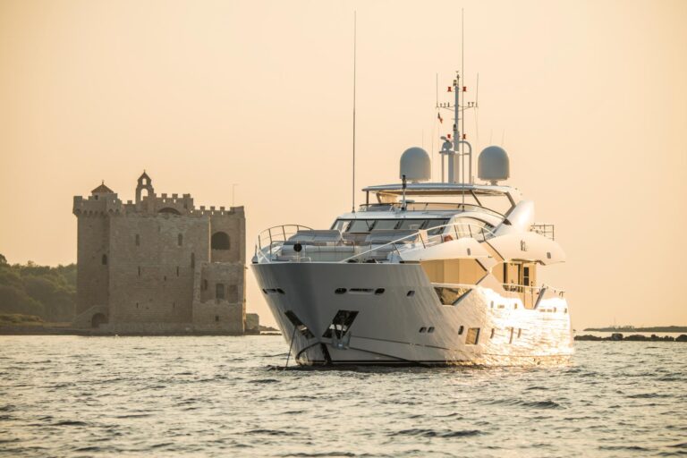 Sunseeker 116
