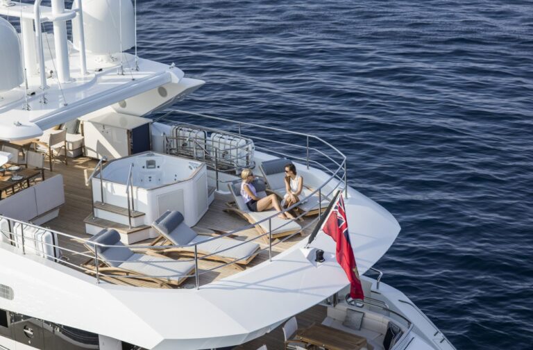 Sunseeker 116 - Aft Deck