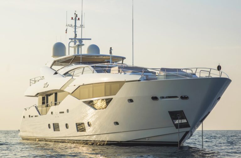 Sunseeker 116 - Profile With Sun
