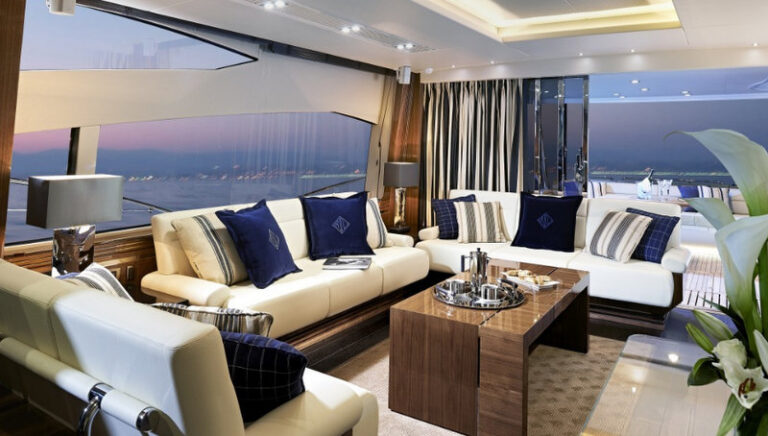 Sunseeker 80 Sport Yacht - Saloon