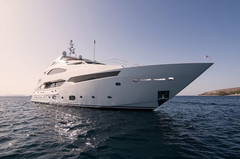 Sunseeker PATHOS - Bow Shot
