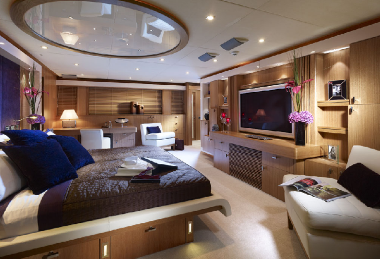 Sunseeker Predator 130 Yacht - Stateroom