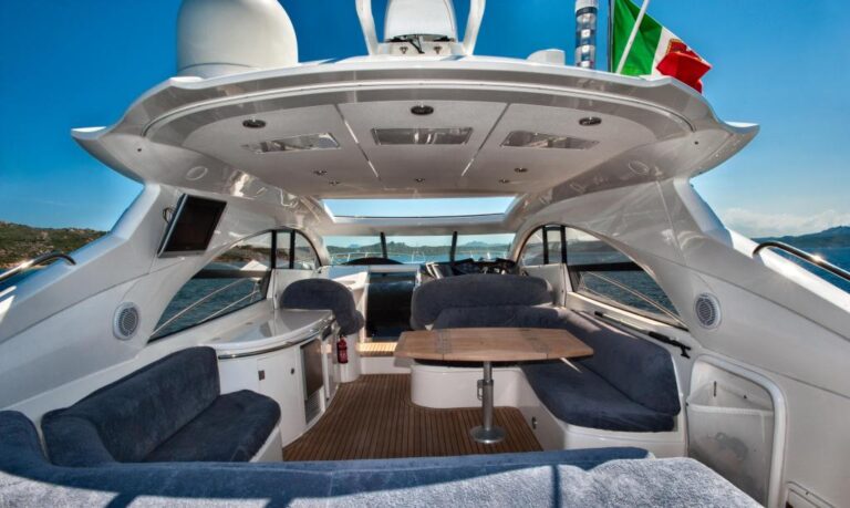 Sunseeker Predator 61 LEO -  Aft Deck