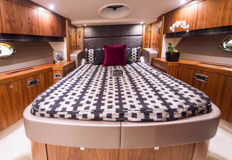 Sunseeker Yacht FAB 2 -  VIP Cabin