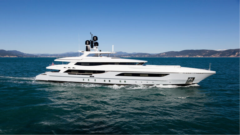 Super Yacht MEDIALLY