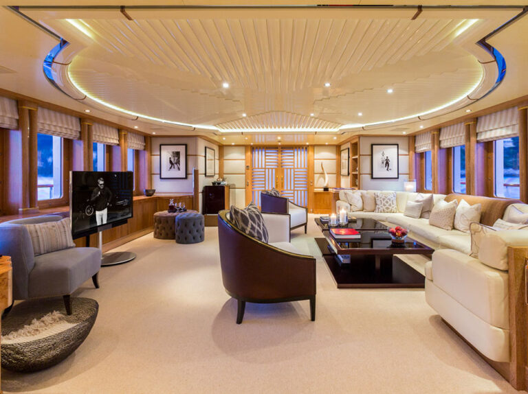 Super yacht QM OF LONDON