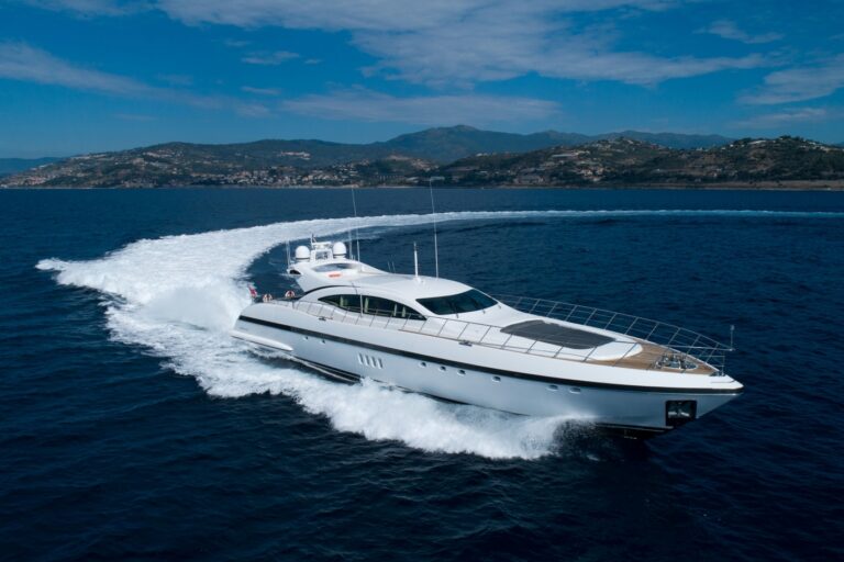 Superyacht 1K