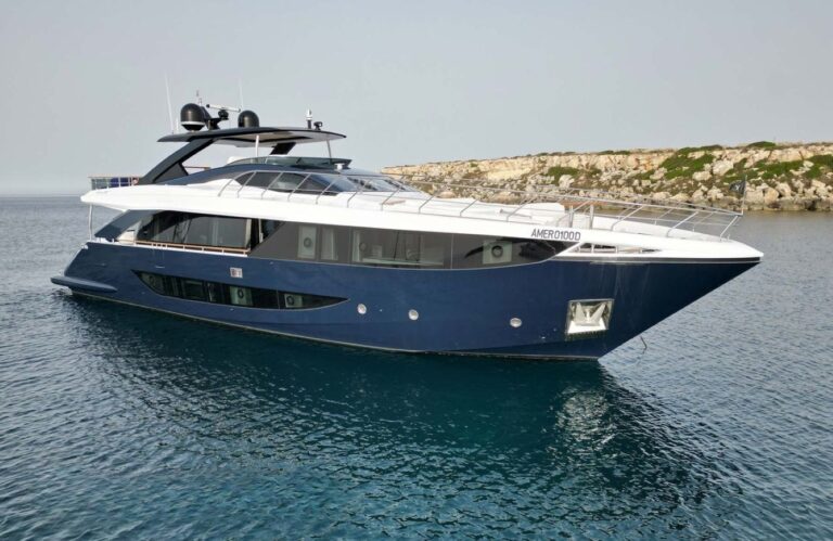 Superyacht ALTVS