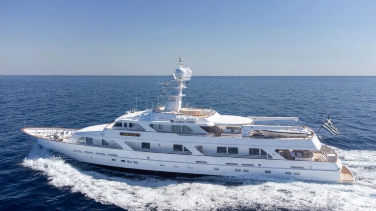 Superyacht ANCALLIA