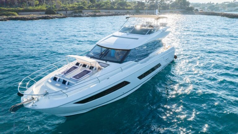 Superyacht APOLLONIA