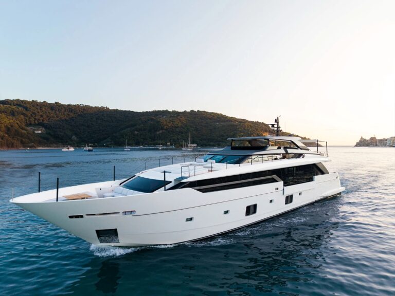 Superyacht ARESYA