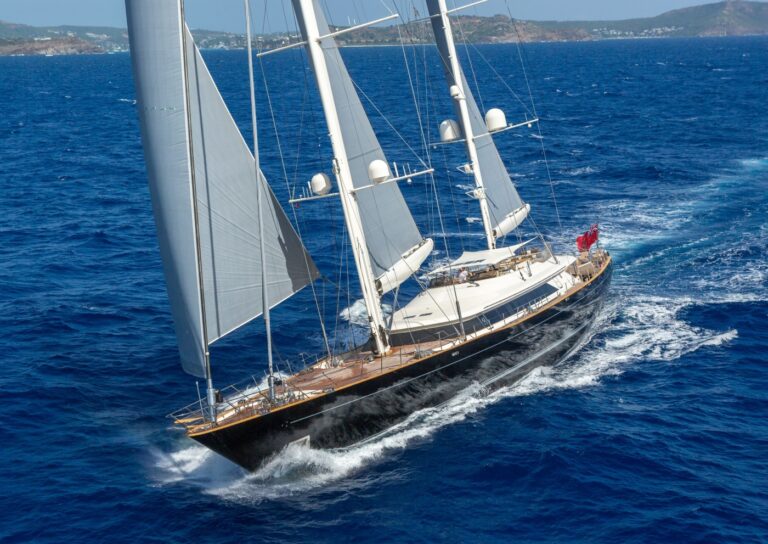 Superyacht ASAHI