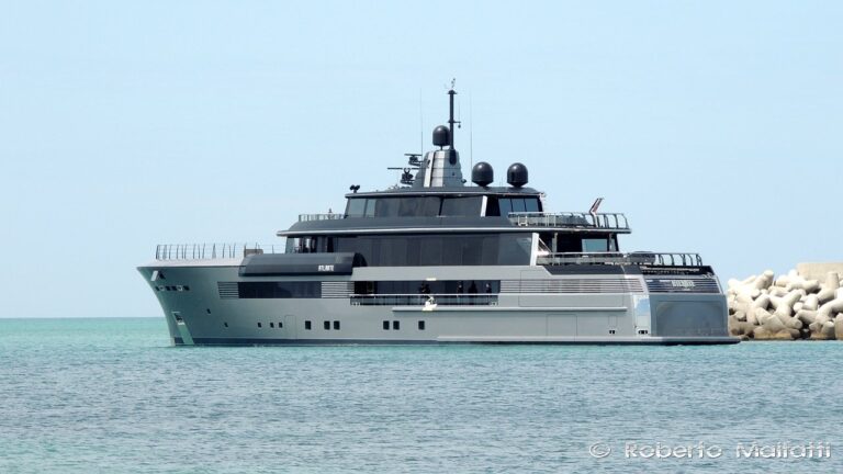Superyacht ATLANTE in Italy