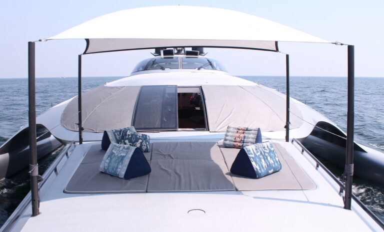 Superyacht Adastra Exterior