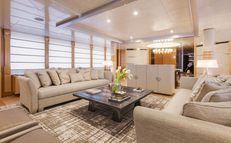 Superyacht Amore Mio 2 - Saloon-001
