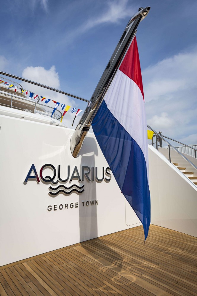 Superyacht Aquarius flag