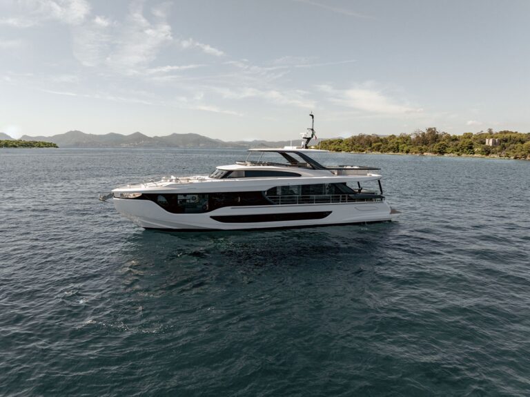 Superyacht BK