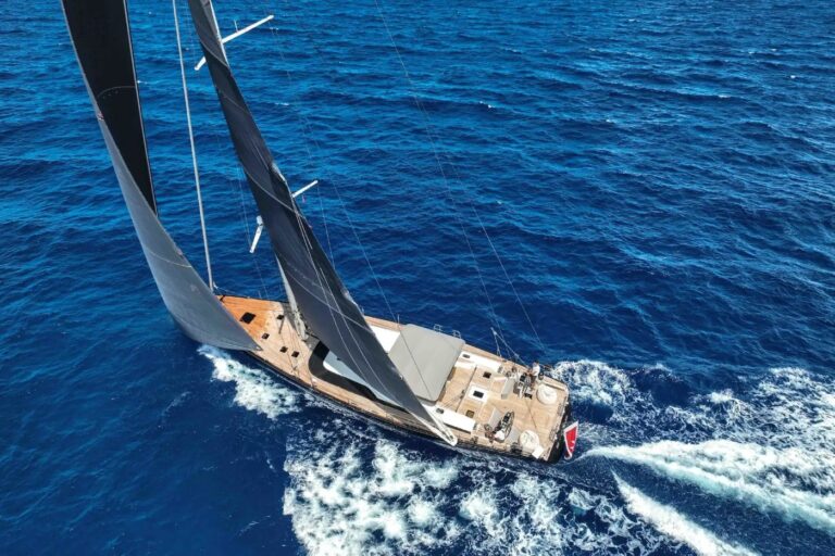 Superyacht BLACK PEARL II