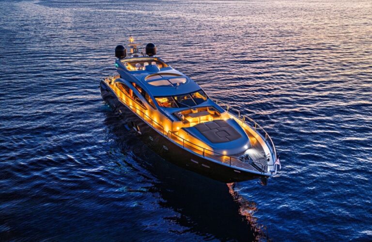 Superyacht BLADE 6