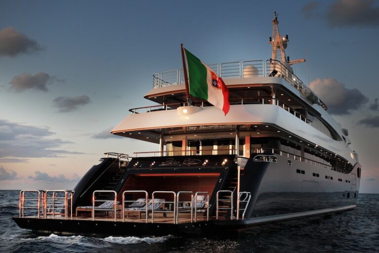 Superyacht Blue Eyes London