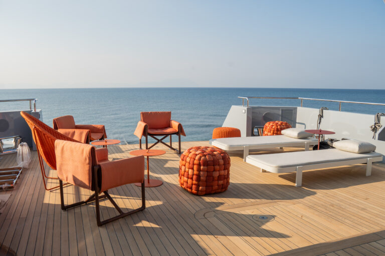 Superyacht CARMEN Aft Beach Club