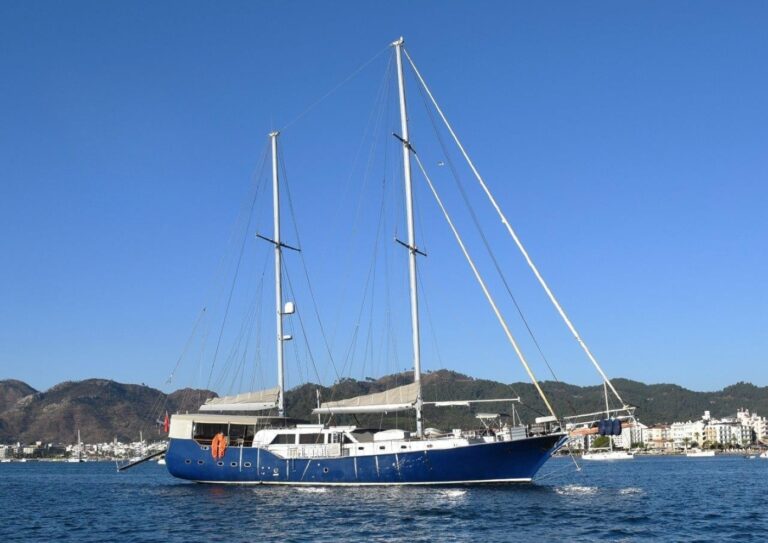 Superyacht DREAM A