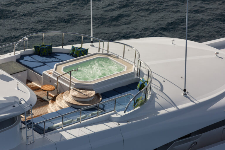 Superyacht ELYSIAN - Sundeck