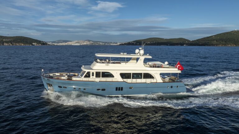 Superyacht EMPIRE