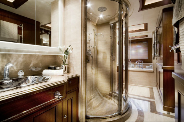 Superyacht EVIVA - Owners Bathroom