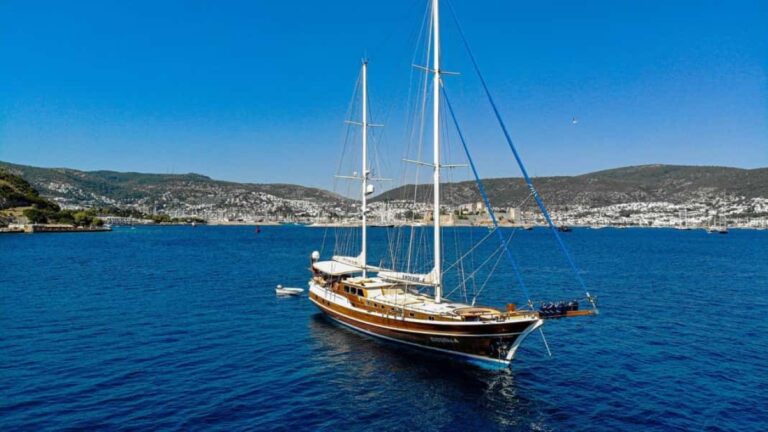 Superyacht Enderim A