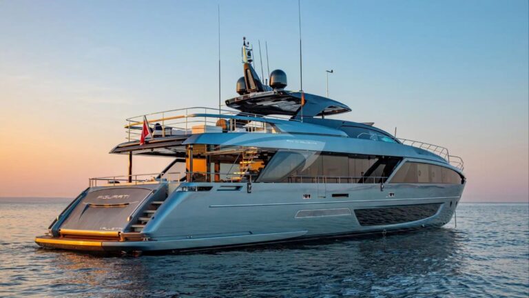 Superyacht FIGURATI